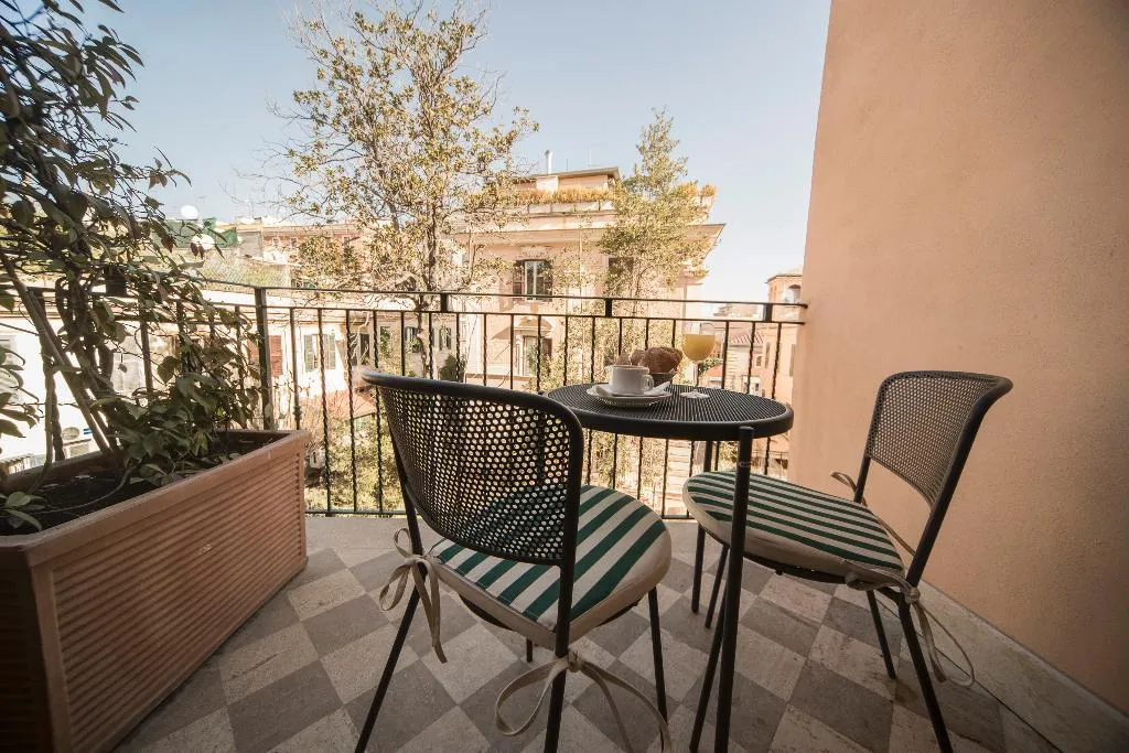 TWIN WITH BALCONY Room, Donatello, Rome