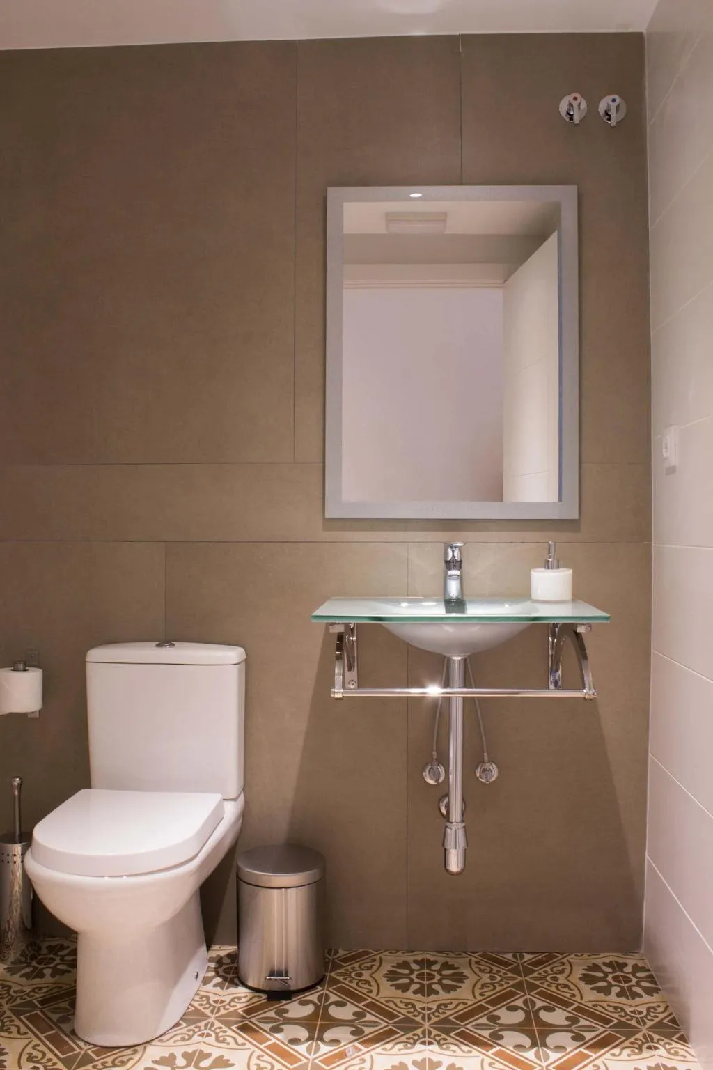Room, Hostal Nova, Barcelona