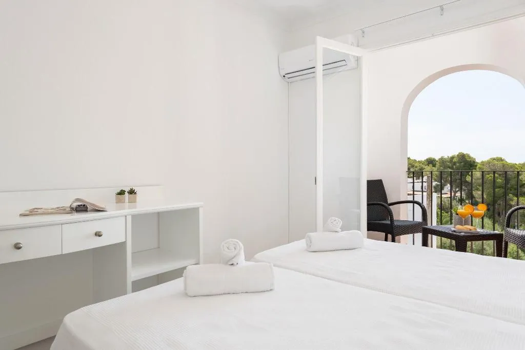 Room, Talamanca, Majorca
