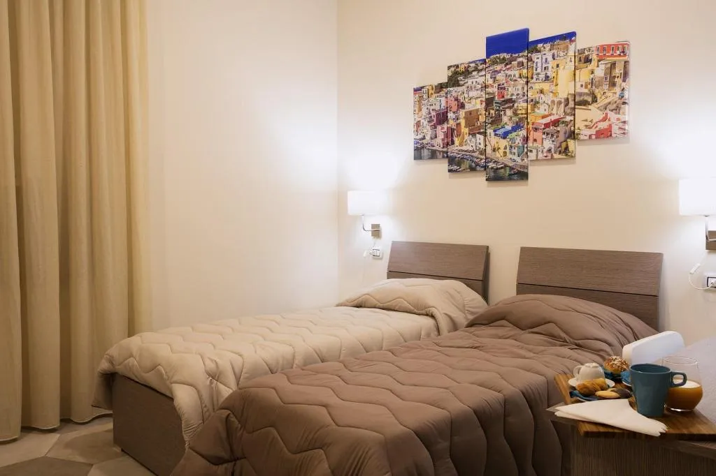 Room, B&B La Dimora del Conte, Naples