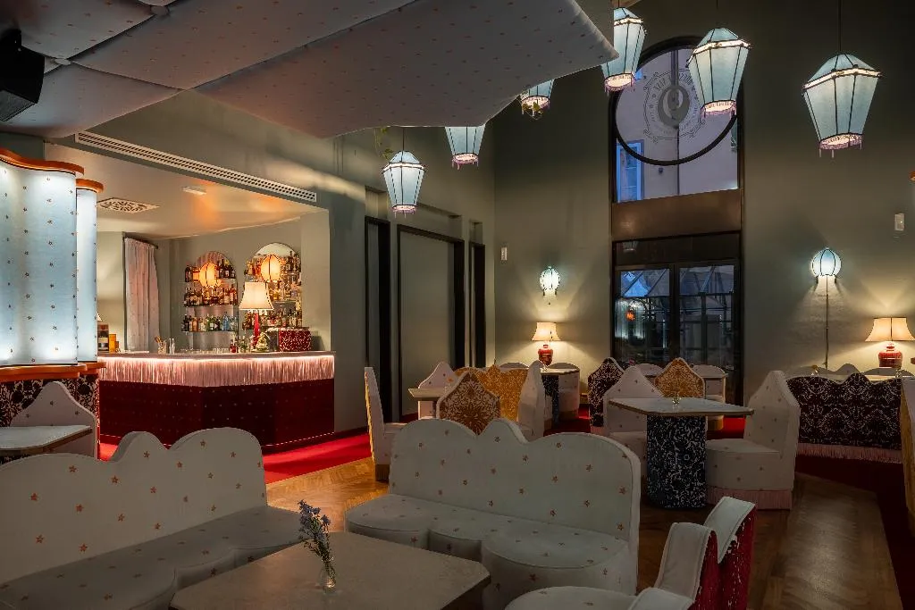 Restaurant, Hotel Number Nine, Florence