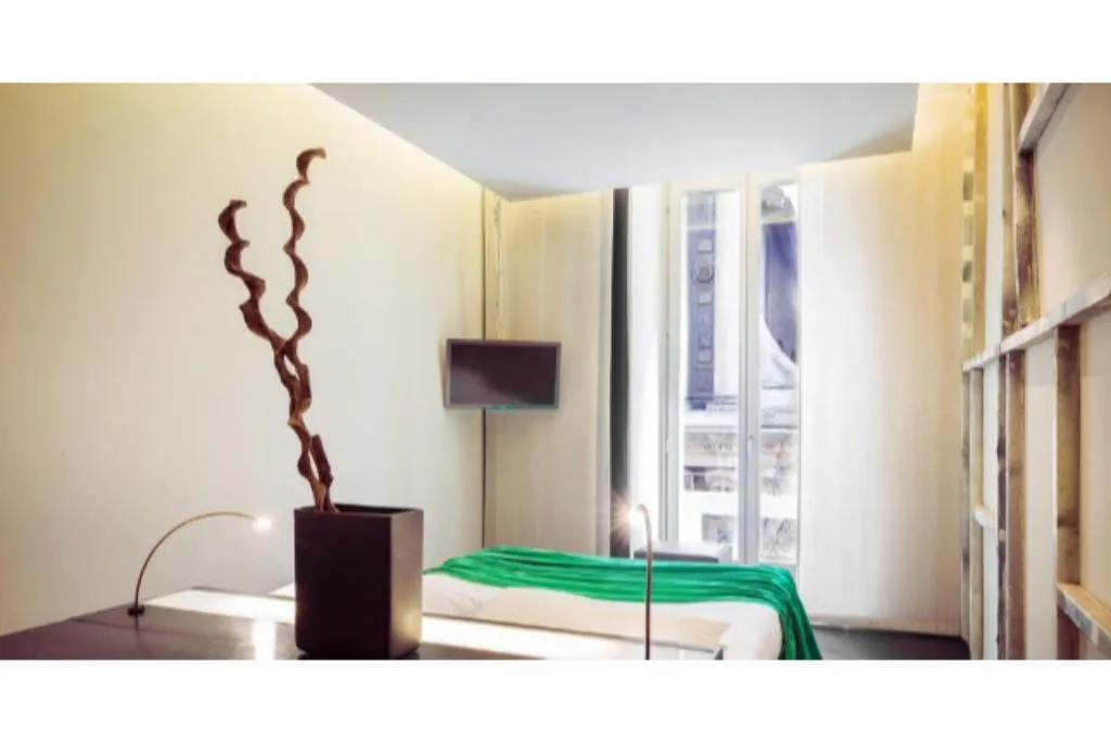 DOUBLE SUPERIOR Room, Strafhotel a member of Design Hotels, Milan