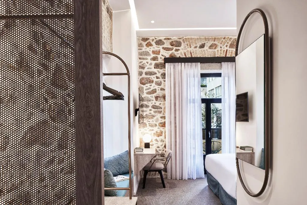 JUNIOR SUITE STANDARD Room, NLH Monastiraki, Athens