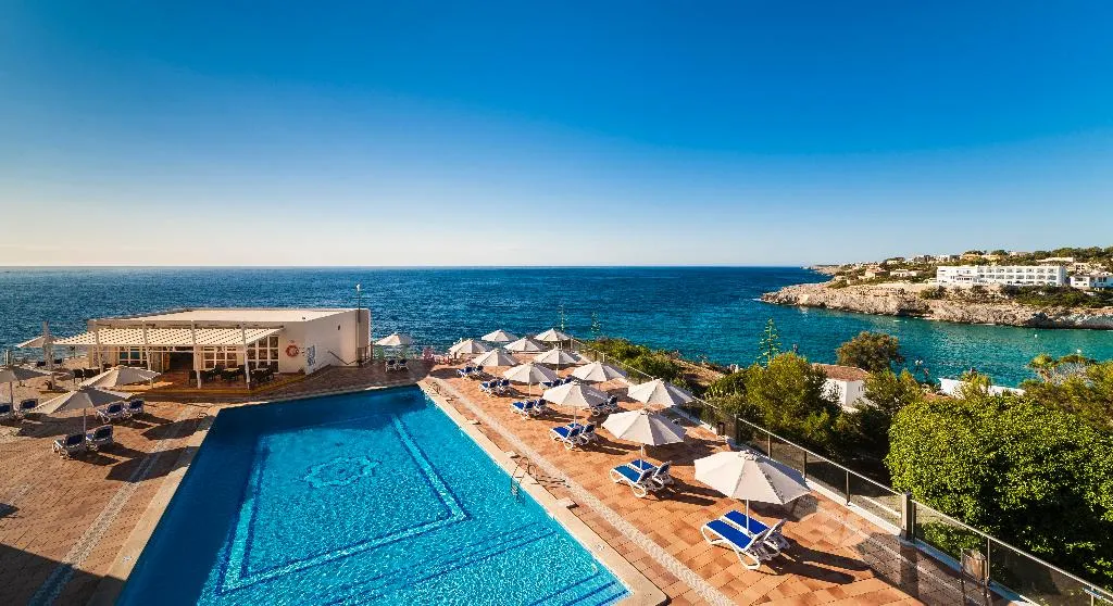 Pool, Globales America, Majorca