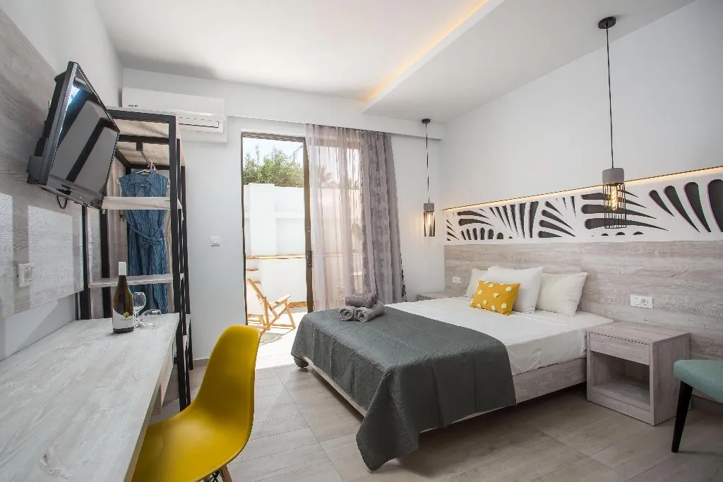 SUITE WITH JACUZZI Room, Casa Stavris, Rhodes