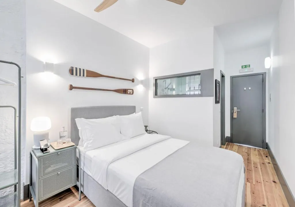 DOUBLE CITY VIEW Room, Homey River Suites, Porto