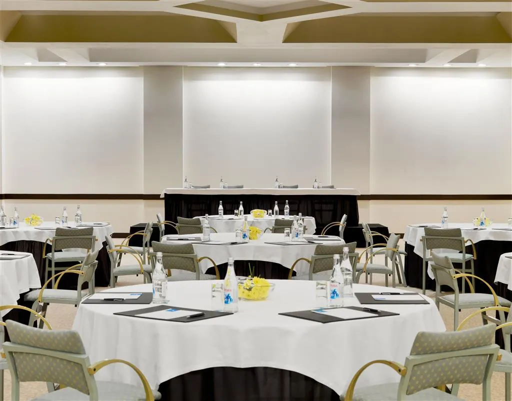 Restaurant, Pine Cliffs Hotel, a Luxury Collection Resort, Algarve