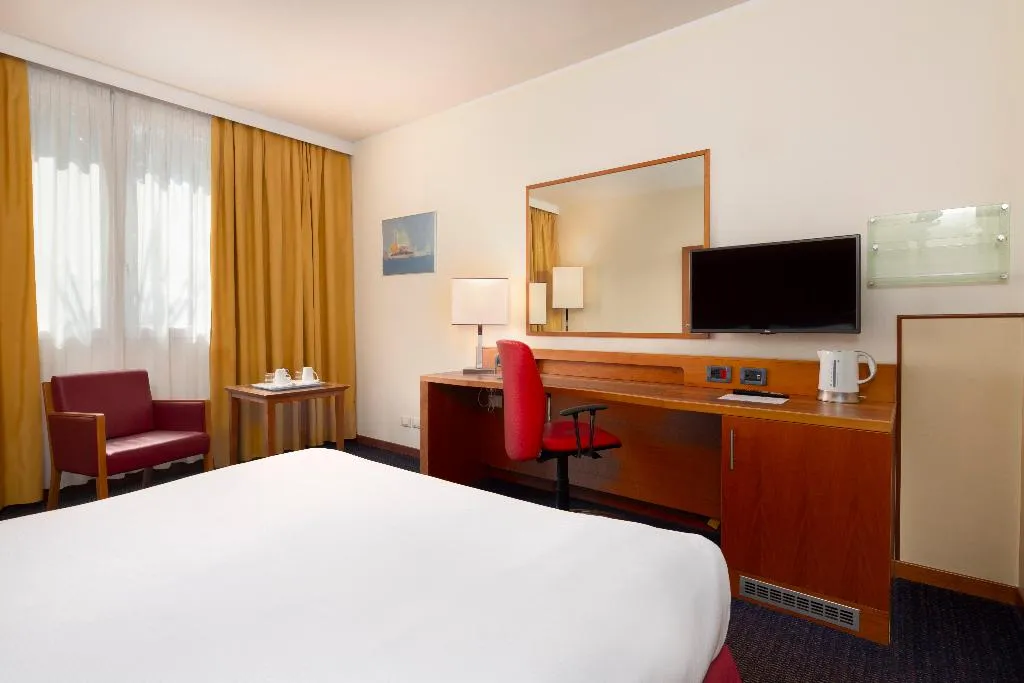 DOUBLE KING SIZE BED Room, Crowne Plaza Venice East Quarto D'altino, Venice