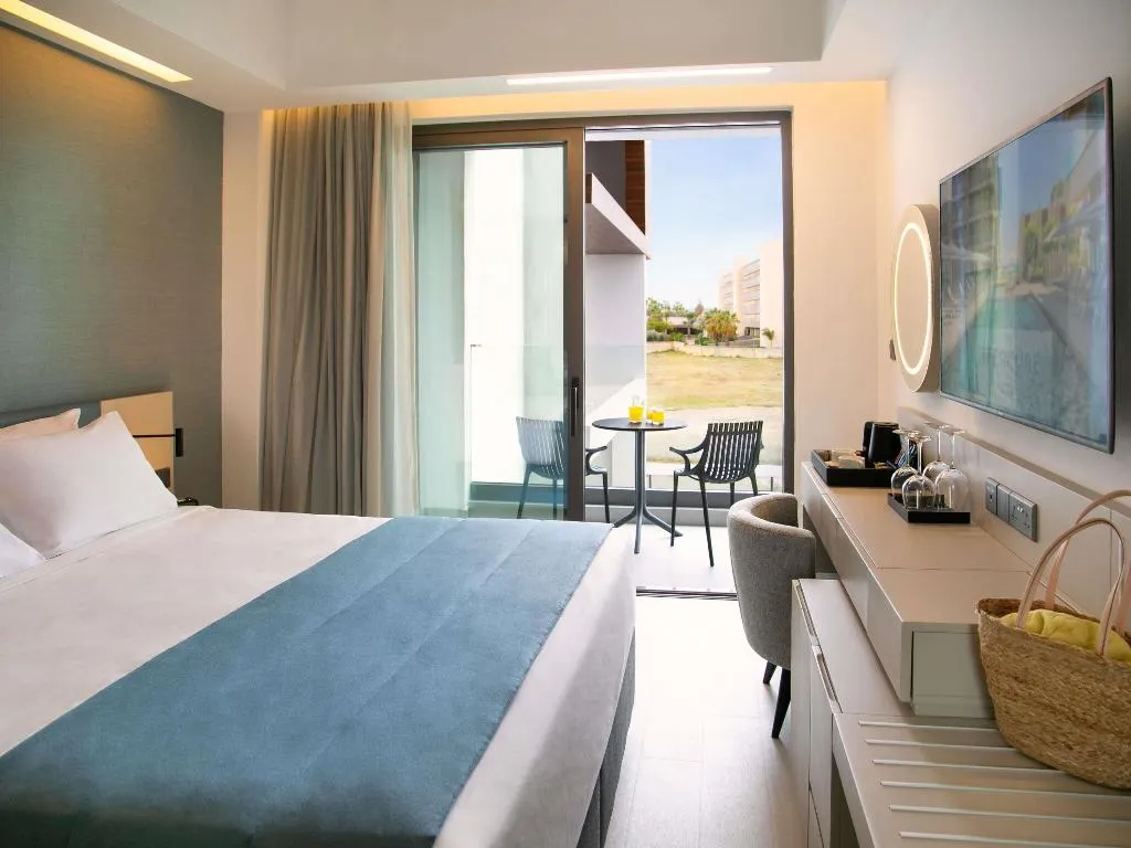 DOUBLE WITH BALCONY Room, Mercure Larnaca Beach Resort, Cyprus