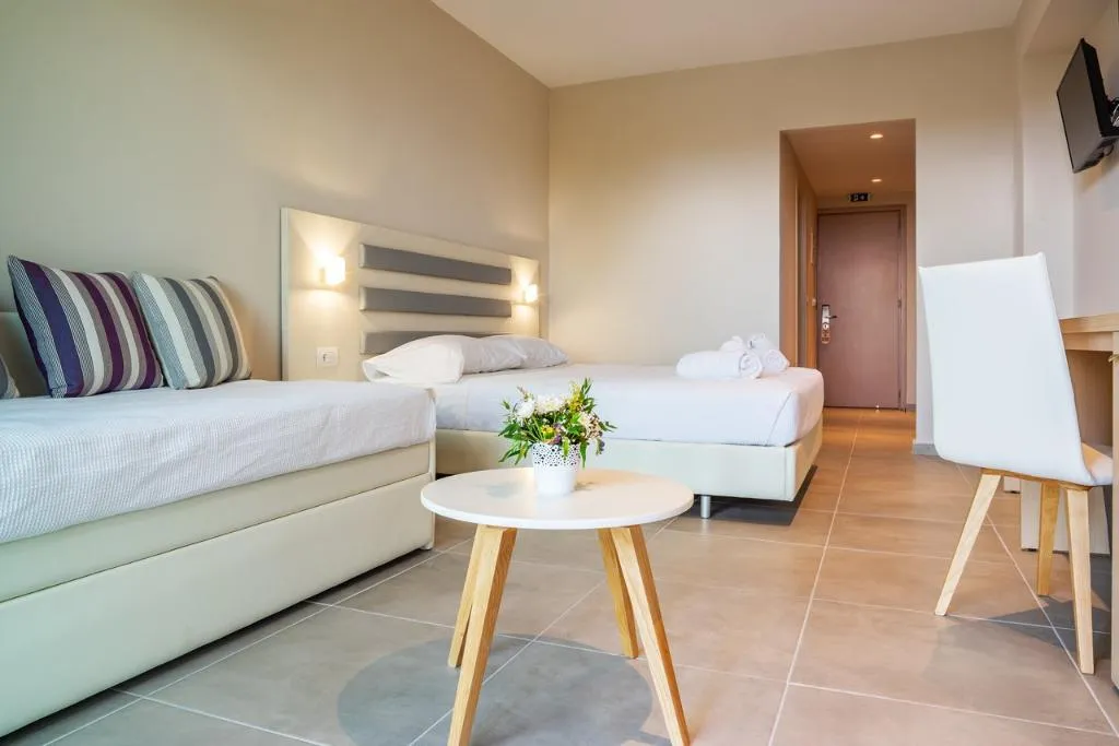 SUITE CAPACITY 4 Room, CNic Gemini Hotel, Corfu