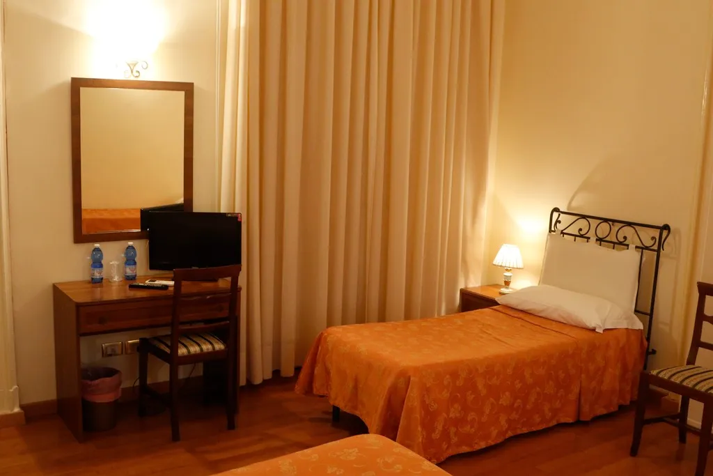 TRIPLE STANDARD Room, San Michele Inn, Catania