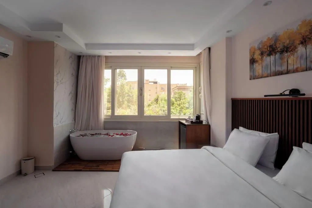 Room, Lotus Inn, Cairo
