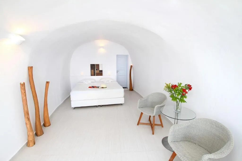 DOUBLE ECONOMY Room, Finesse Suites, Santorini