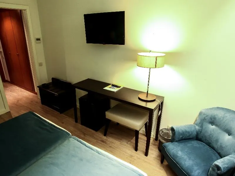 Double or Twin STANDARD Room, Grão Vasco - Historic Hotel and SPA, Porto