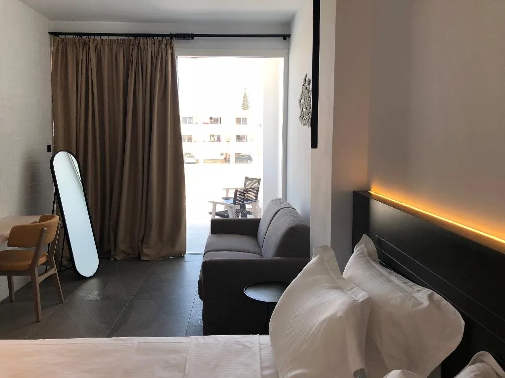 SUITE STANDARD Room, Abacus Suites, Cyprus