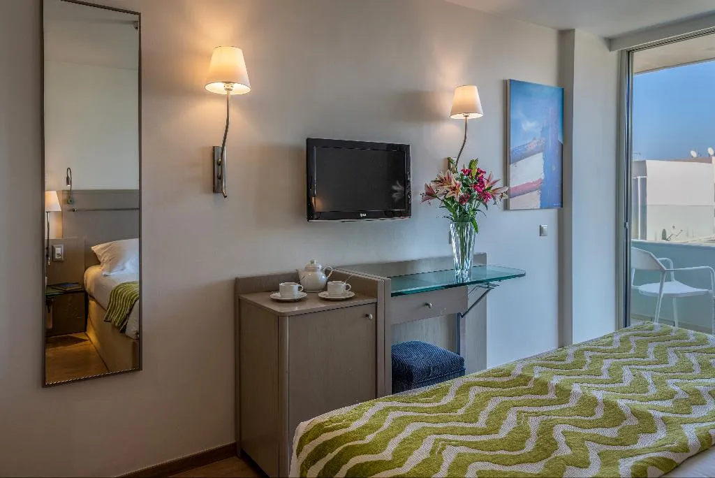 TWIN SUPERIOR SIDE SEA VIEW Room, Kriti Beach, Crete