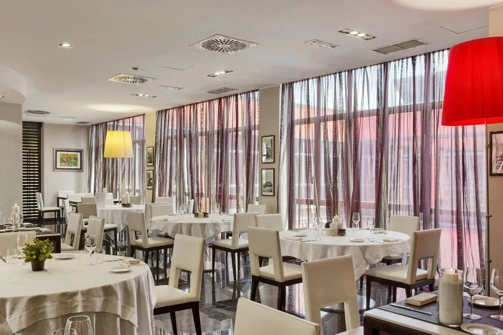 Restaurant, Italiana Hotels Milan Rho Fair, Milan