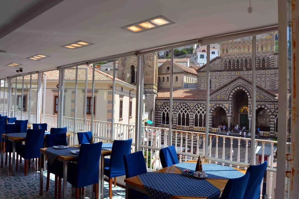 General view, Hotel Centrale, Naples