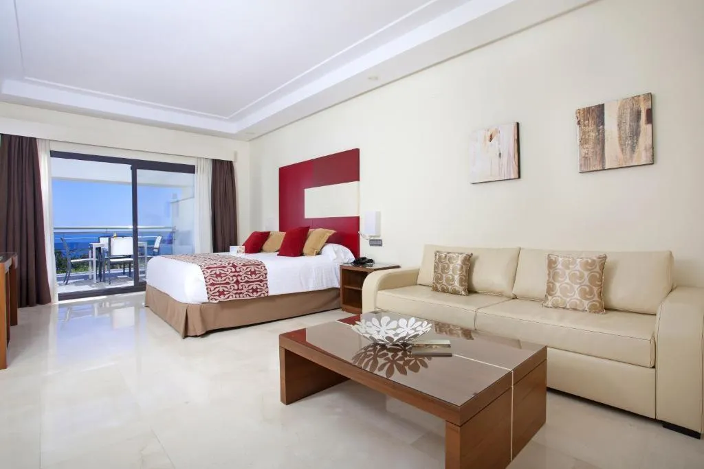 SUITE WITH TERRACE Room, Estepona Hotel & Spa Resort, Costa Del Sol