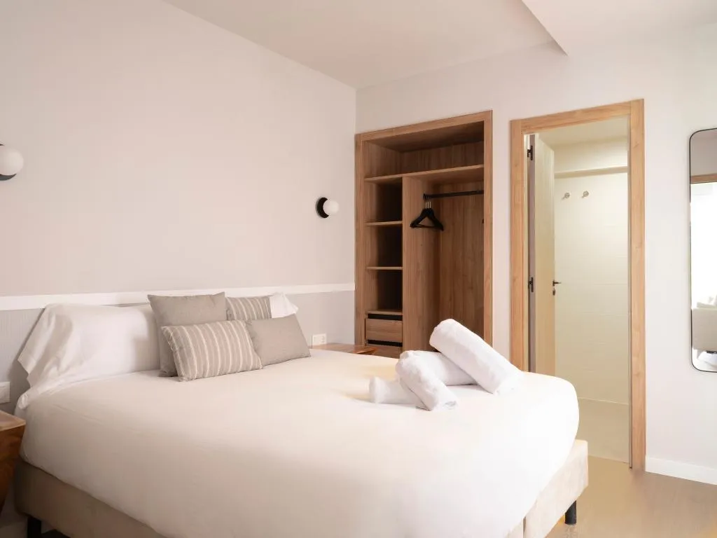 STUDIO ONE BEDROOM ONE BATHROOM Room, Meral Units, Costa Del Sol