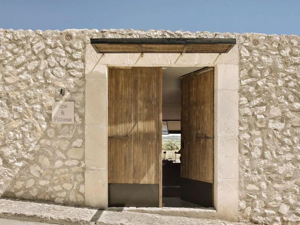 Sports and Entertainment, Finca Serena, Majorca