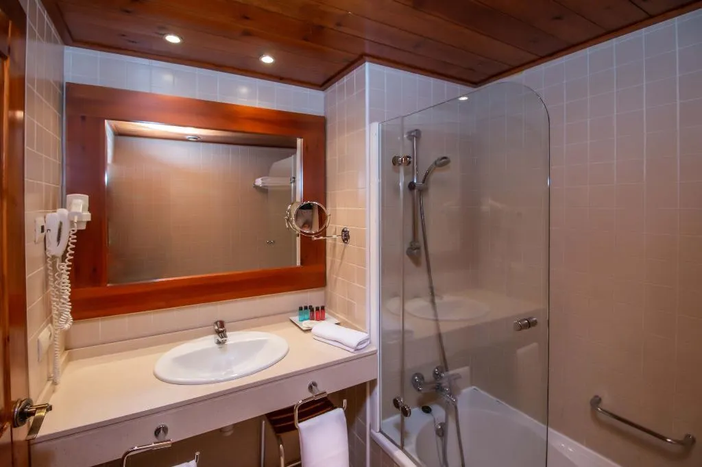 FAMILY ROOM DUPLEX Room, Fontanals Golf, Costa Brava