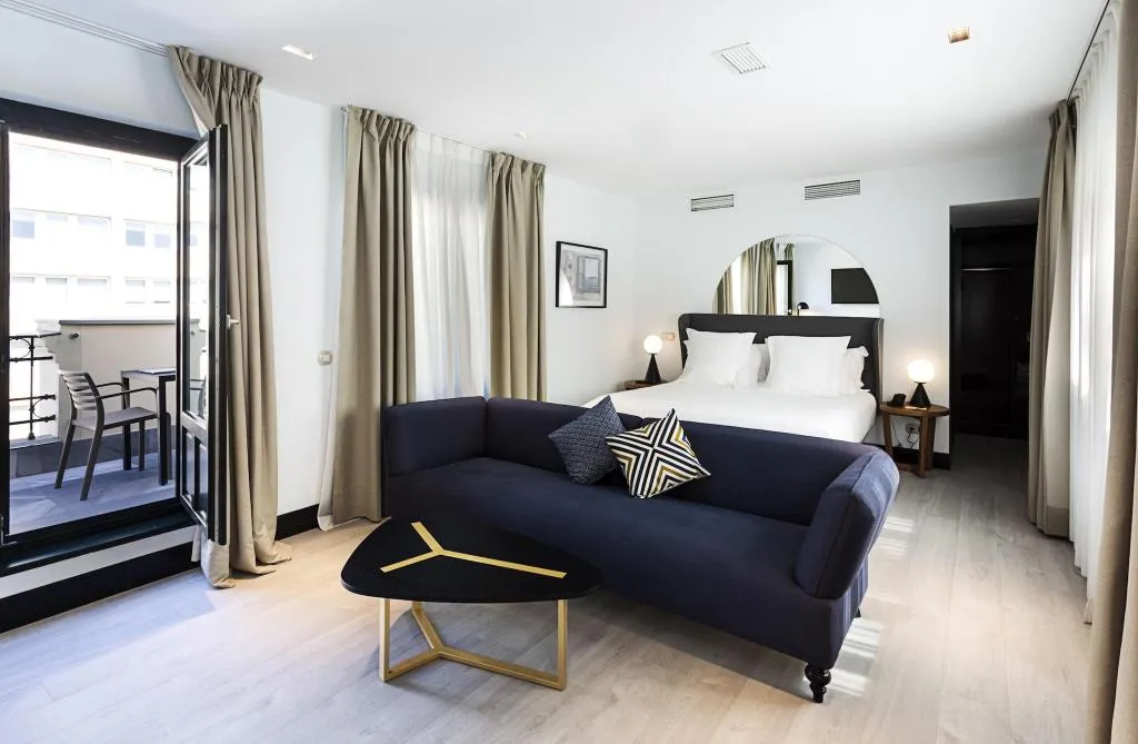 SUITE STANDARD Room, One Shot Luchana 22, Madrid