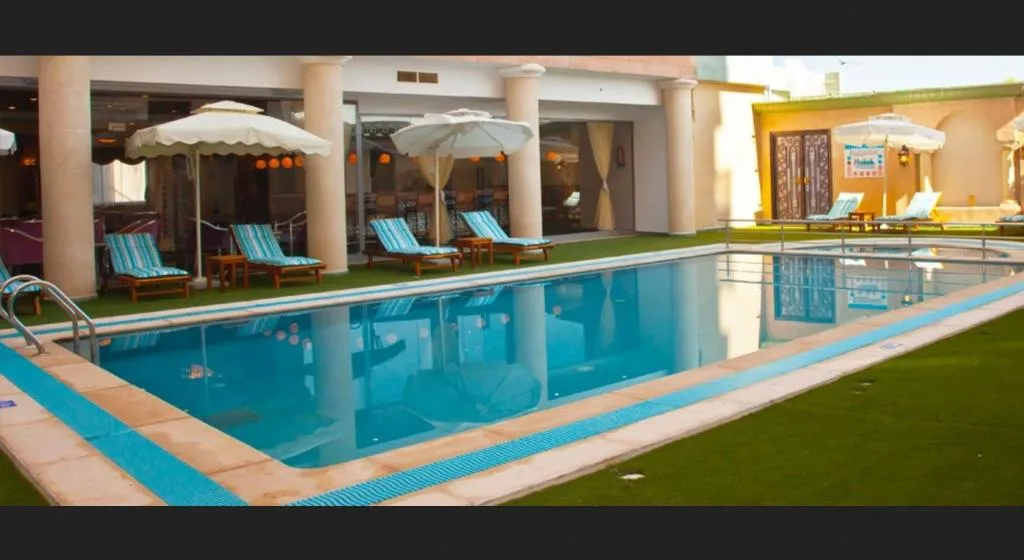 Pool, Cesar Palace Casino Hotel, Tunisia