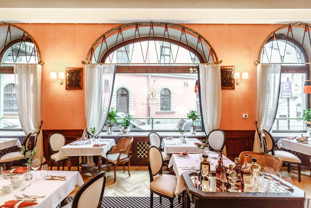 Restaurant, Hotel H15 Francuski Old Town - Destigo Hotels, Krakow