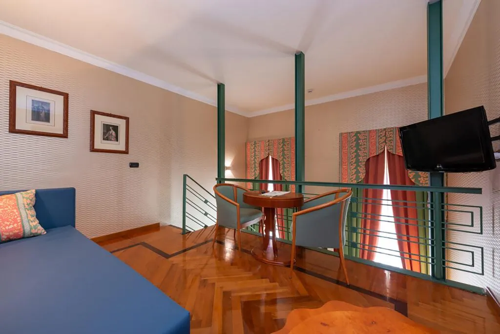 JUNIOR SUITE SEA VIEW Room, Grand Hotel Ortigia, Catania