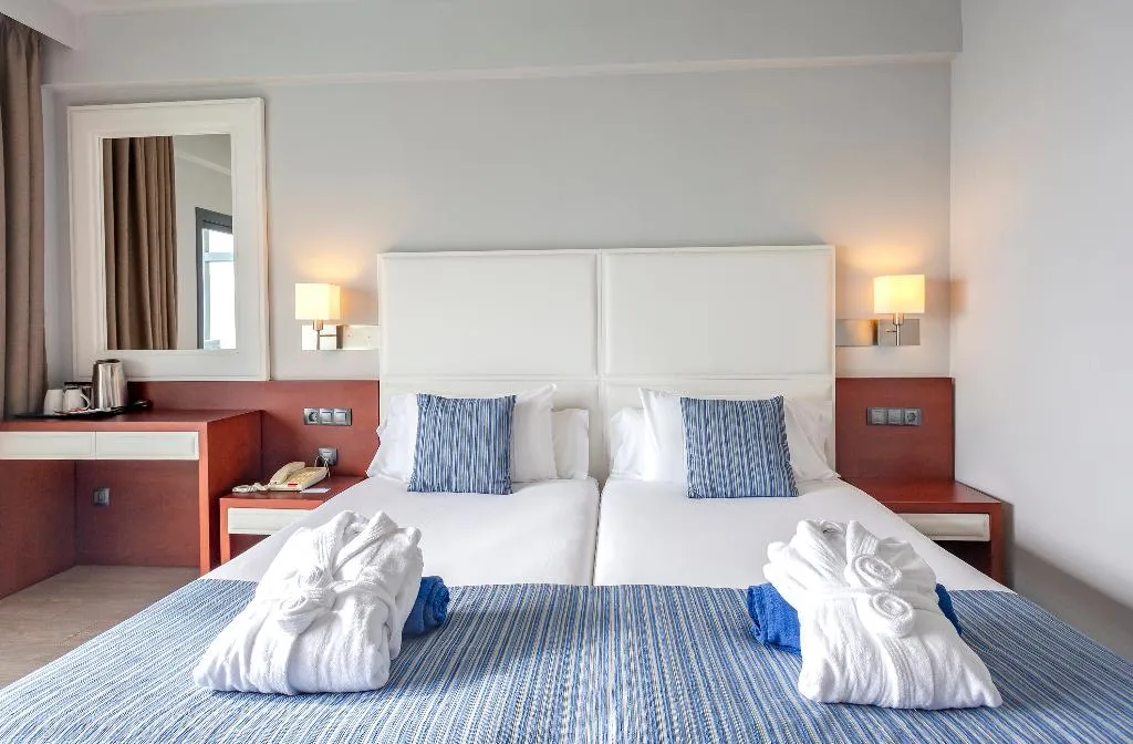 JUNIOR SUITE SEA VIEW Room, Marins Playa Suites, Majorca