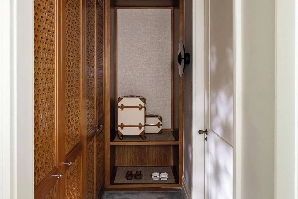 Room, Four Seasons Resort Dubai at Jumeirah Beach, Dubai