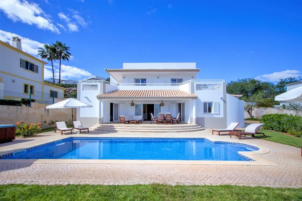 VILLA THREE BEDROOMS Room, Clube Albufeira Garden Village, Algarve