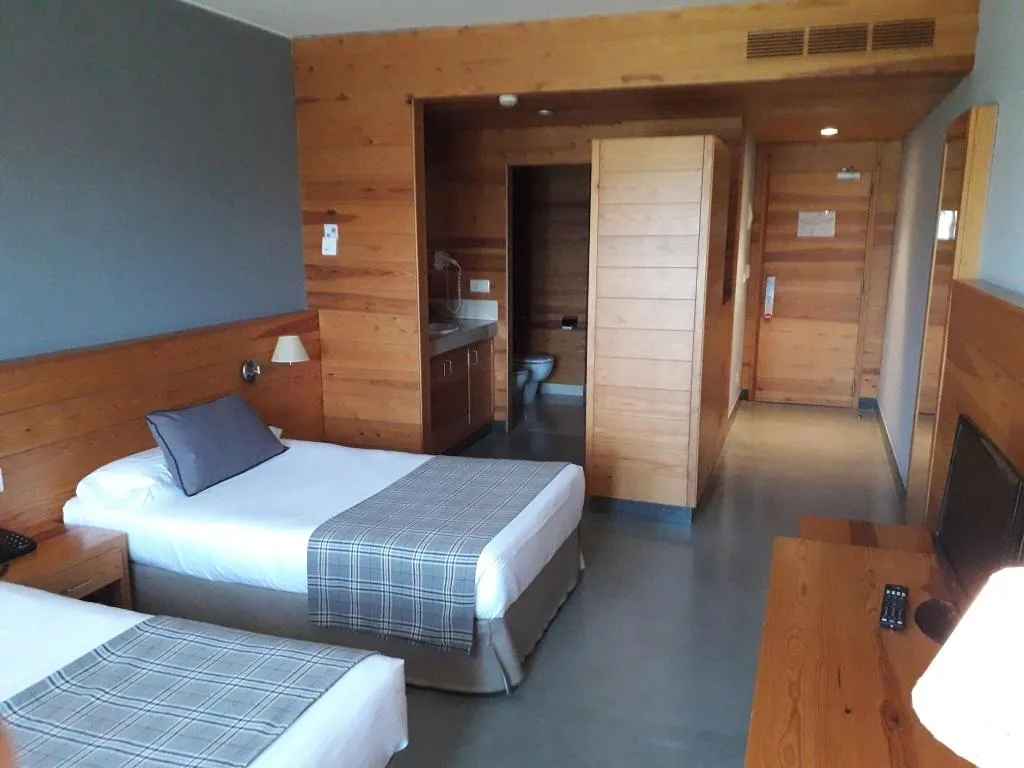 Room, Montanya Hotel & Lodge, Costa Brava