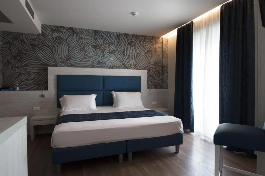 Room, Cesare Augustus, Venice