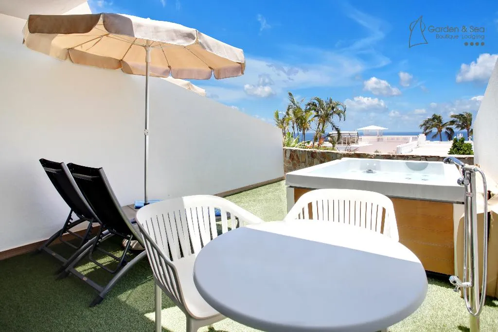 APARTMENT DUPLEX Room, Garden and Sea Boutique Lodging by LIVVO, Fuerteventura