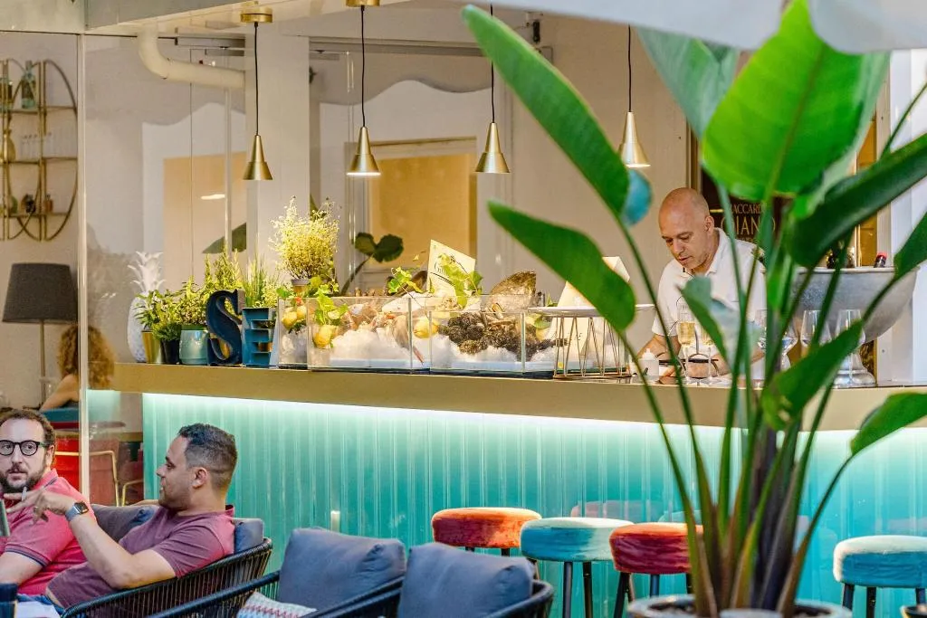 Bar, Villa Zaccardi, Rome