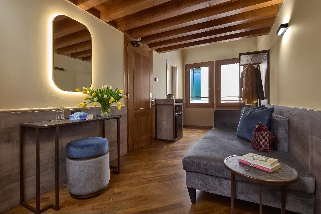 Room, Residenza Favaro, Venice