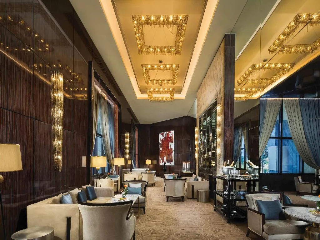 Bar, Fairmont Nile City, Cairo