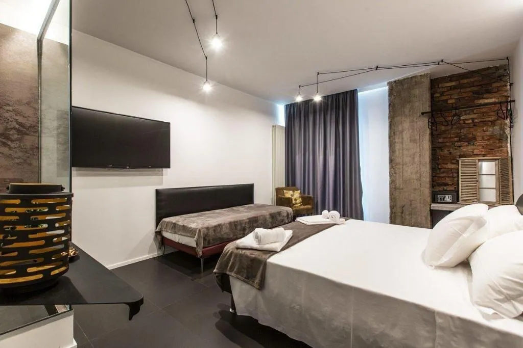 Room, The Boutique Napoli Suite, Naples