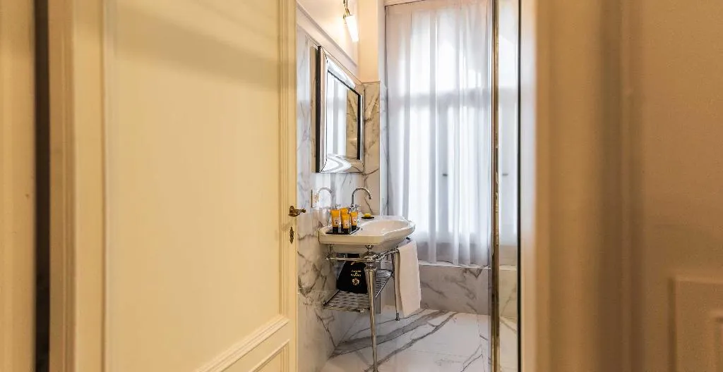 APARTMENT WITH JACUZZI Room, Palazzo Paruta, Venice