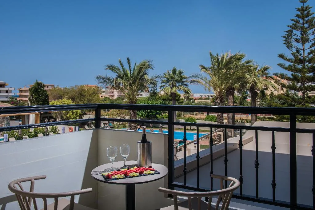 JUNIOR SUITE STANDARD Room, Petousis Hotel & Suites, Crete