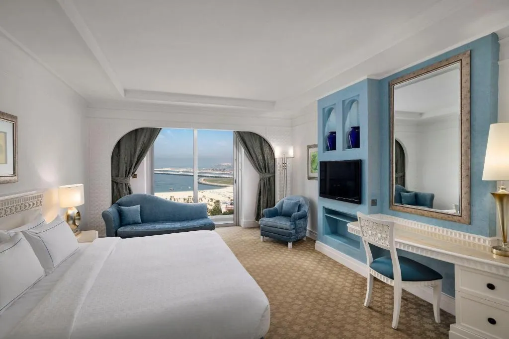 Room, Habtoor Grand Resort, Autograph Collection, Dubai