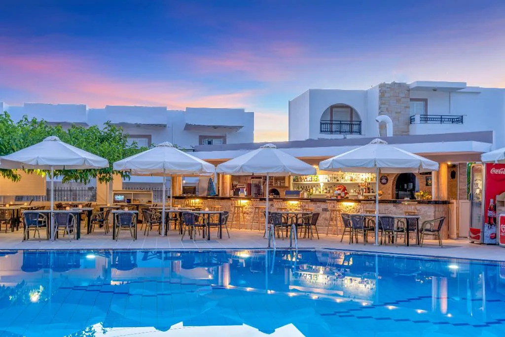Pool, Maria Rousse, Crete