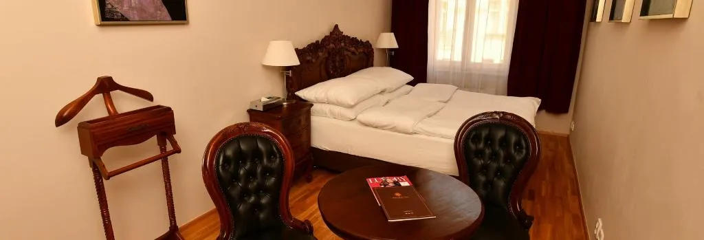 Room, Hotel U Zlatého Stromu Prague by BHG, Prague