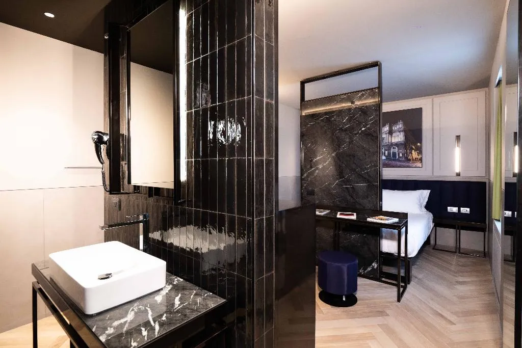 DOUBLE STANDARD Room, Heart Hotel, Milan