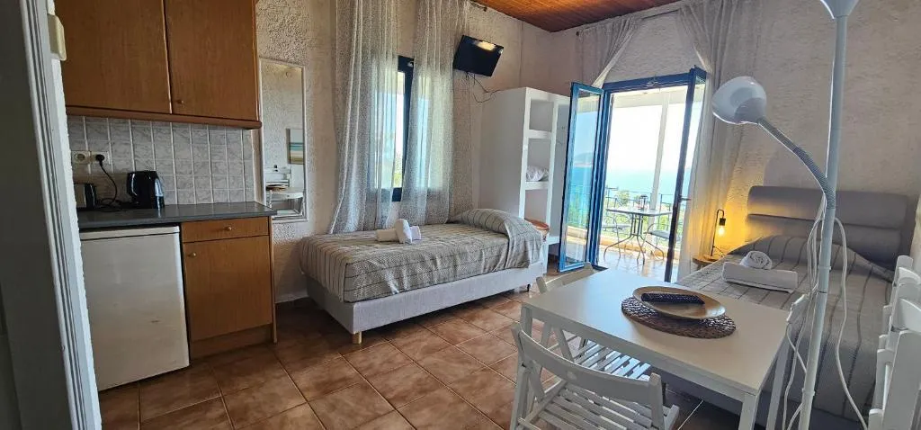APARTMENT SEA VIEW ONE BEDROOM Room, Metaxatos Apartments, Kefallinia