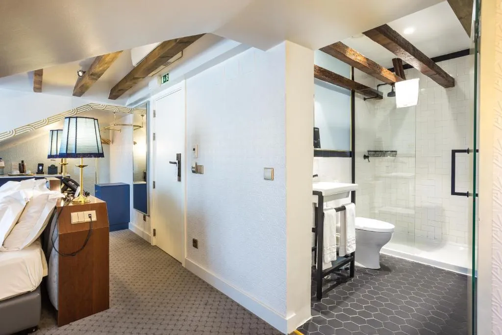 Double or Twin DELUXE WITH TERRACE Room, The Lift Boutique Hotel by RIDAN Hotels, Lisbon
