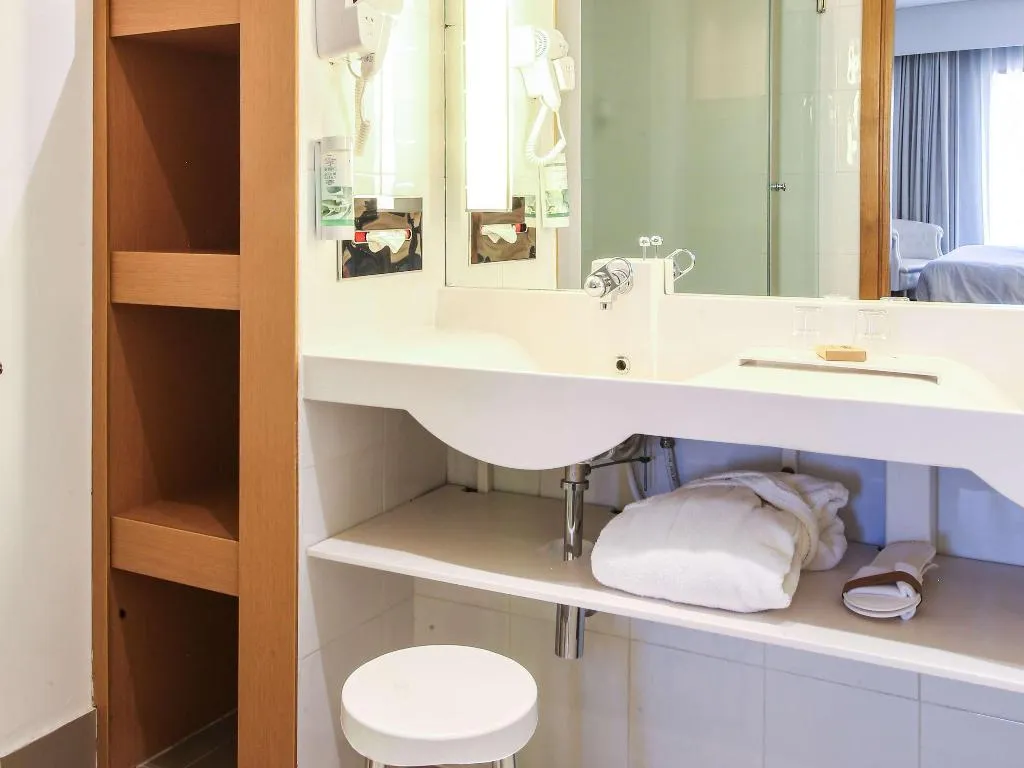 SUITE EXECUTIVE Room, Novotel Tunis, Tunisia