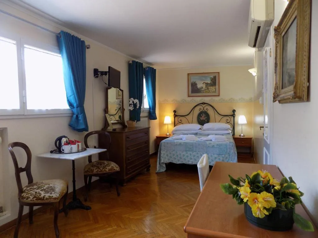 Room, Il Pitti Soggiorno, Florence